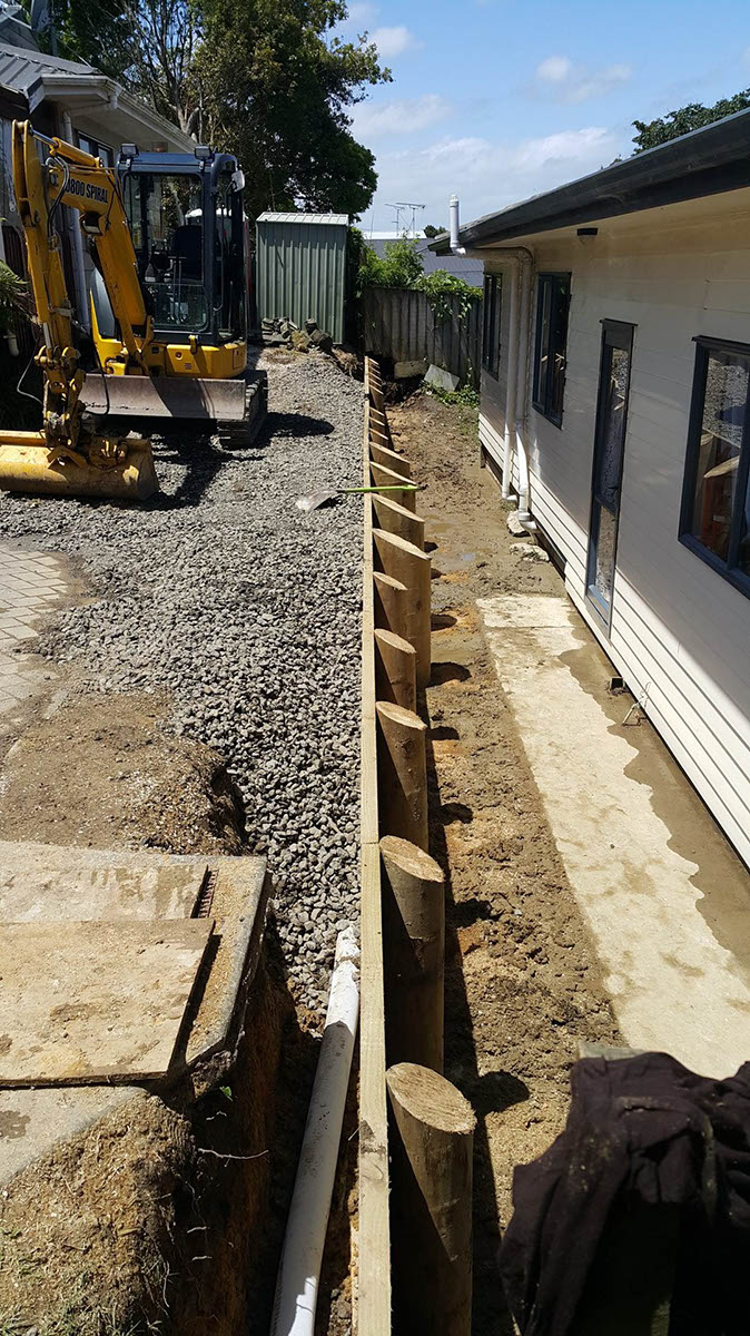 Residential Retaining Wall - Spiral Drillers